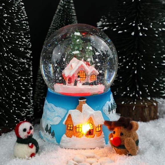 Snow Globe, Music Box, Christmas Gift, NEW, Present, Winter, Snow House